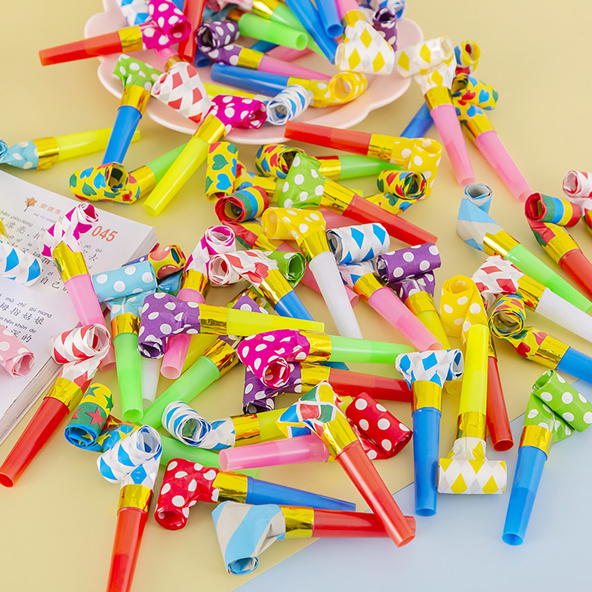 30PCS Colorful Whistles Toy Fu – Party Games Graduation recenzja i cena