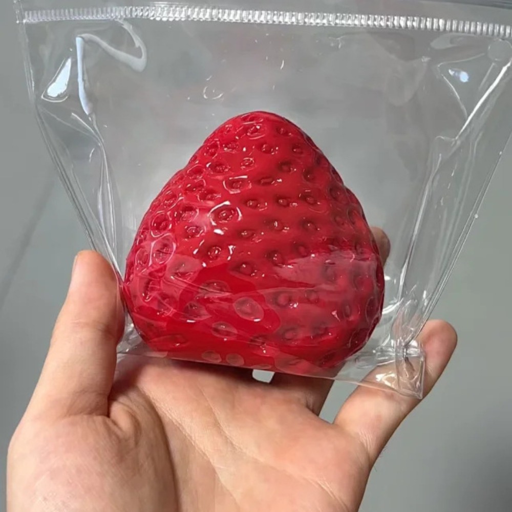 Strawberry Taba Squishy Fidget – Party Games Questions recenzja i cena