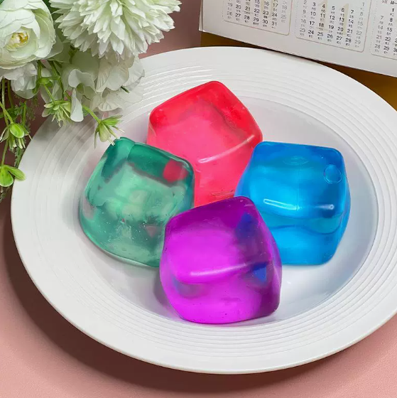 Mini Candy Plastic Pinching an – Party Games Questions recenzja i cena